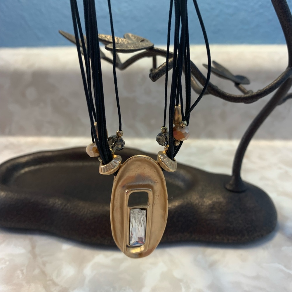 Statement Piece Necklace Gold With Large Stone